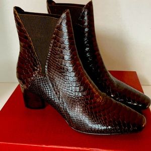 Donald Pliner Austin ZP Vintage Python bootie BNIB